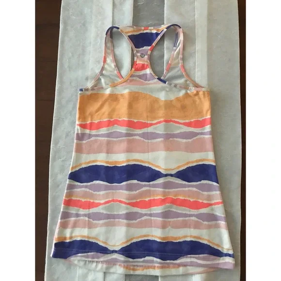 Lululemon Racerback Tank Top Abstract Stripe Print Activewear Women's Size M - Picture 2 of 6